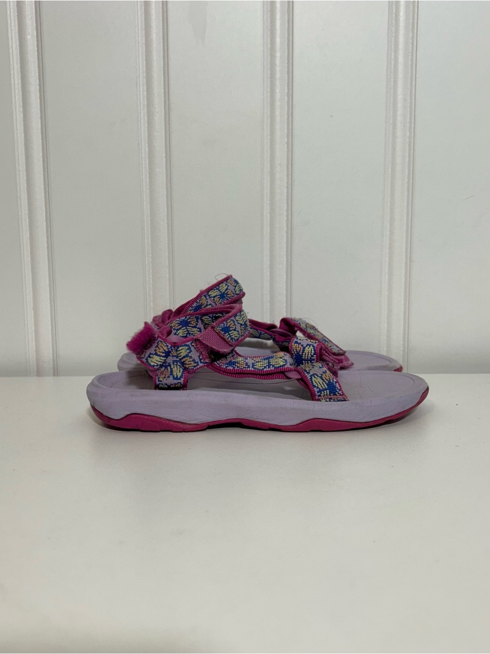 Teva hurricane xlt2 butterfly pink purple sandals